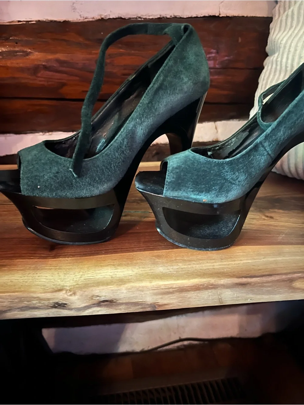 Jessica Simpson Beckery Heels